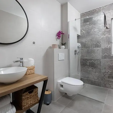 Luxury Iva-makarska Διαμέρισμα *